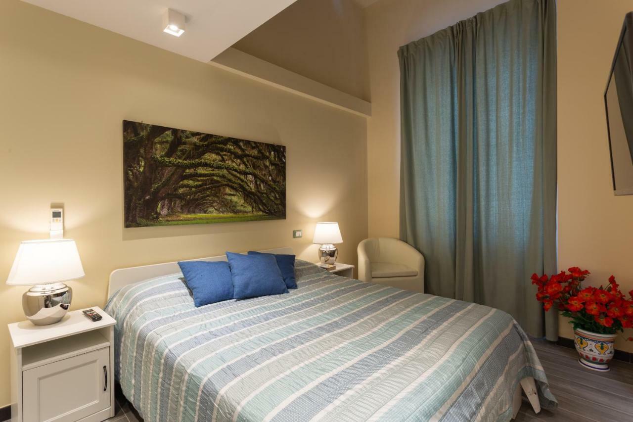 Le Stanze Di Carla! Bagno Privato, Cucina In Comune 佛罗伦萨 外观 照片