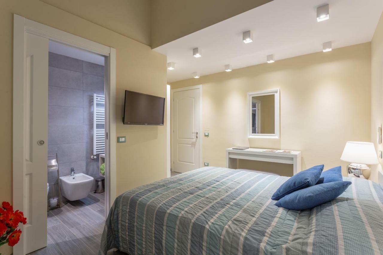 Le Stanze Di Carla! Bagno Privato, Cucina In Comune 佛罗伦萨 外观 照片